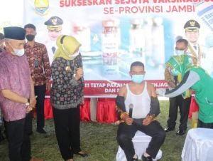 Kerinci Tuan Rumah Vaksinasi Covid-19 Massal se Provinsi Jambi