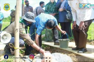 Bupati Romi Lakukan Peletakan Batu Pertama Pembangunan Masjid Muhamadiyah At - Tanwir