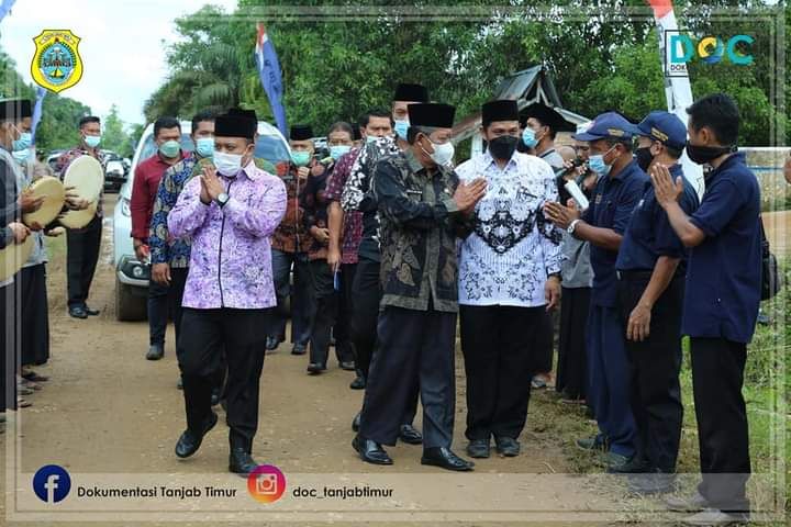 Wabup Tanjabtim Saat Dampingi Wagub Provinsi Jambi