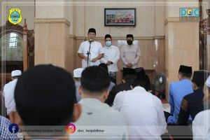 ASN Pemkab Tanjabtim Sholat Ied di Masjid Nur Addarojat