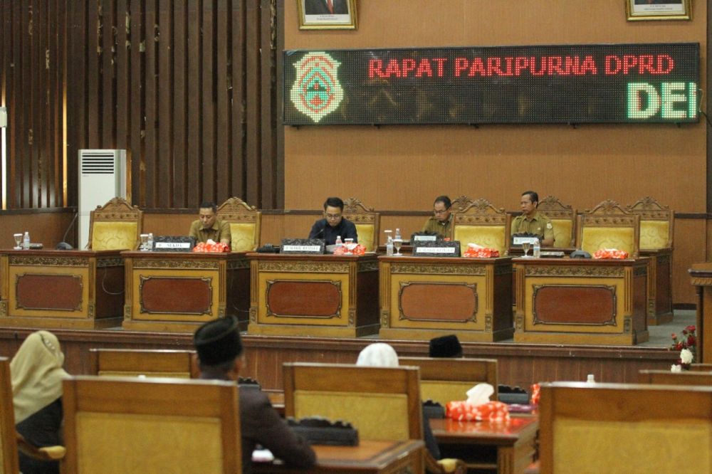 Suasana sidang paripurna