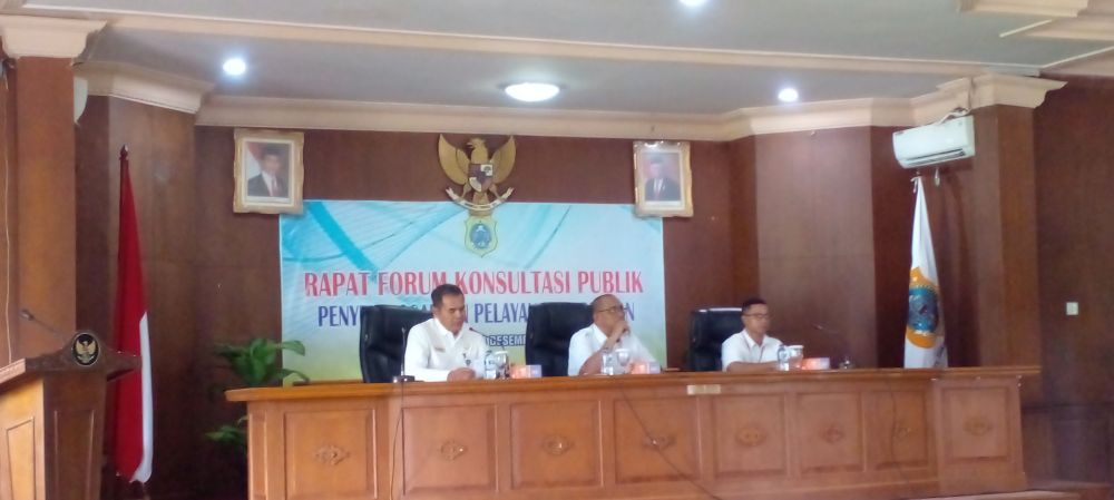 Asisten Iii Setda Tanjabyim Asman Daydy saat membuka FKP Pelayanan Perizinan 