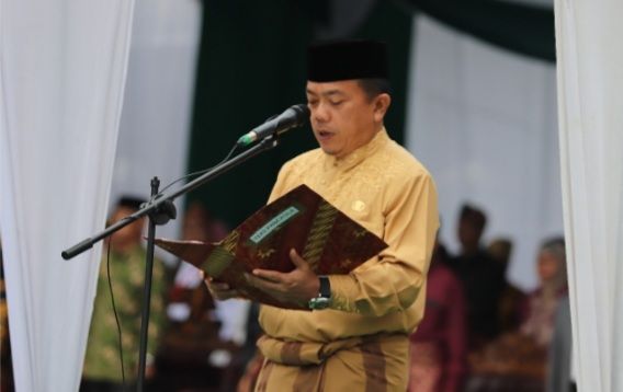 Gubernur Al Haris Saat Membacakan Pidato Kementerian Agama 