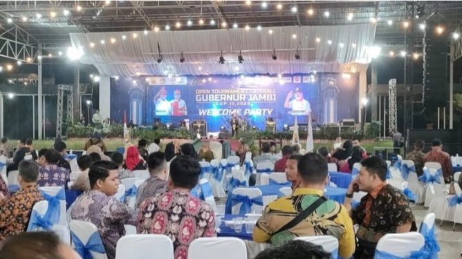 Gubernur Jambi Al Haris Membuka Gatebaal Gubernur Cup Ii