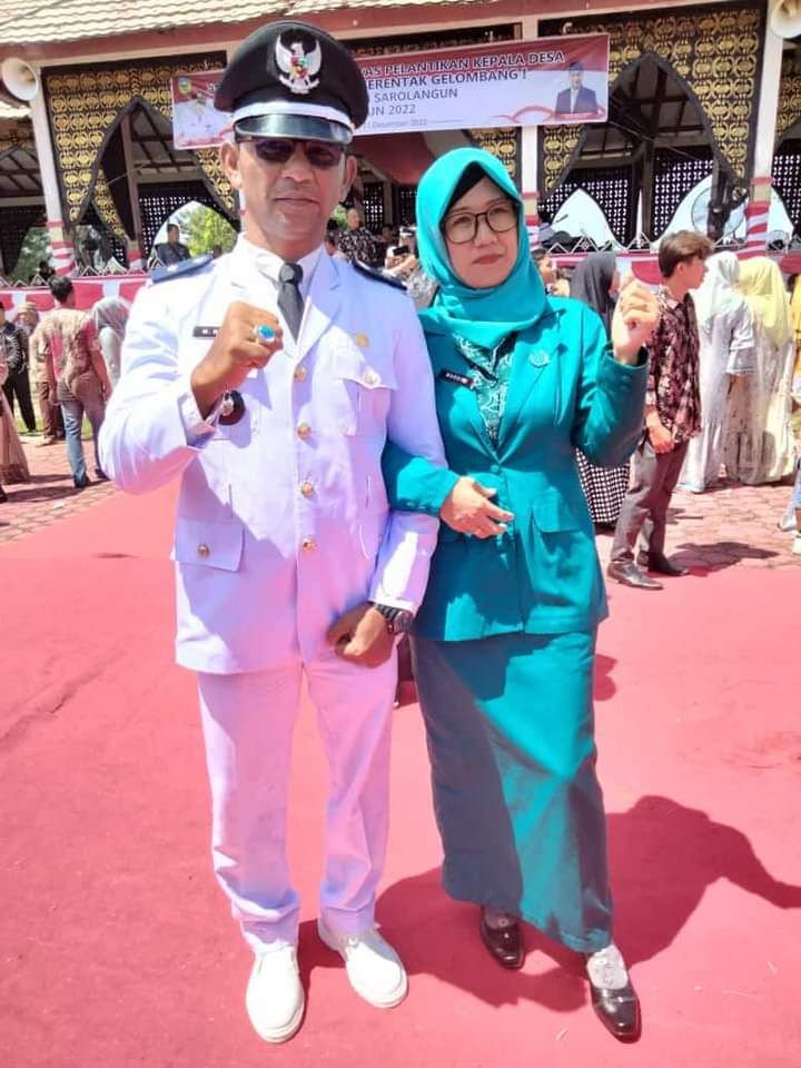 M Ramli Bersama Istri 