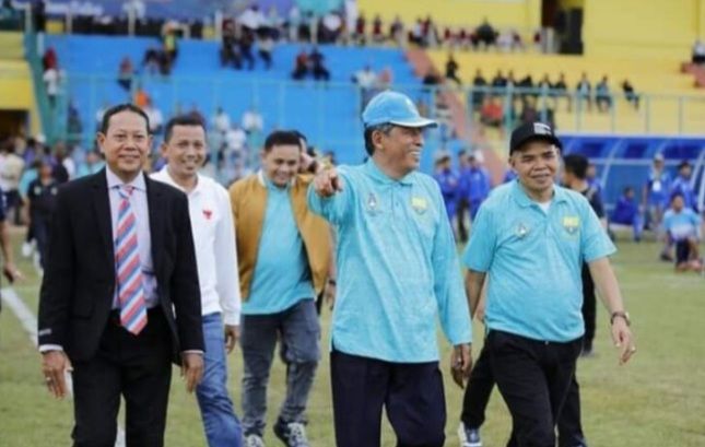 Terlihat Wagub Jambi Abdullah Sani Saat Hendak membuka Gubernur Cup 2023 di Tebo 