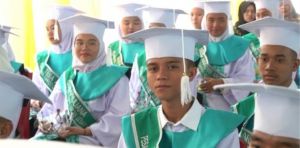 Gubernur Hadiri Wisuda Khatam Al - Quran Ponpes Tahfizhil Quran Lebay Yasin