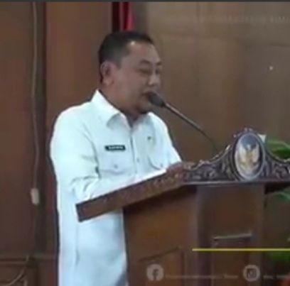 Sekda Tanjabtim Sapril, S.Ip Saat Membacakan Sambutan Bupati H. Romi Hariyanto, S.E.