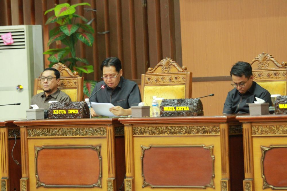 Ketua DPRD Tanjabtim Mahrup Pimpin Sidang Laporan Pansus 