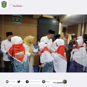 Wawako Antos Lepas 116 Jemaah Calon Haji Kota Sungai Penuh.