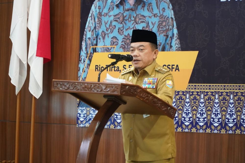 Gubernur Jambi Al Haris Saat Menyampaikan Sambutan 