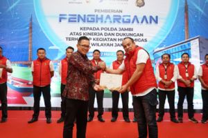 PHR Zona 1 Field Jambi Merang Memberikan Penghargaan kepada Ditreskrimum Polda Jambi