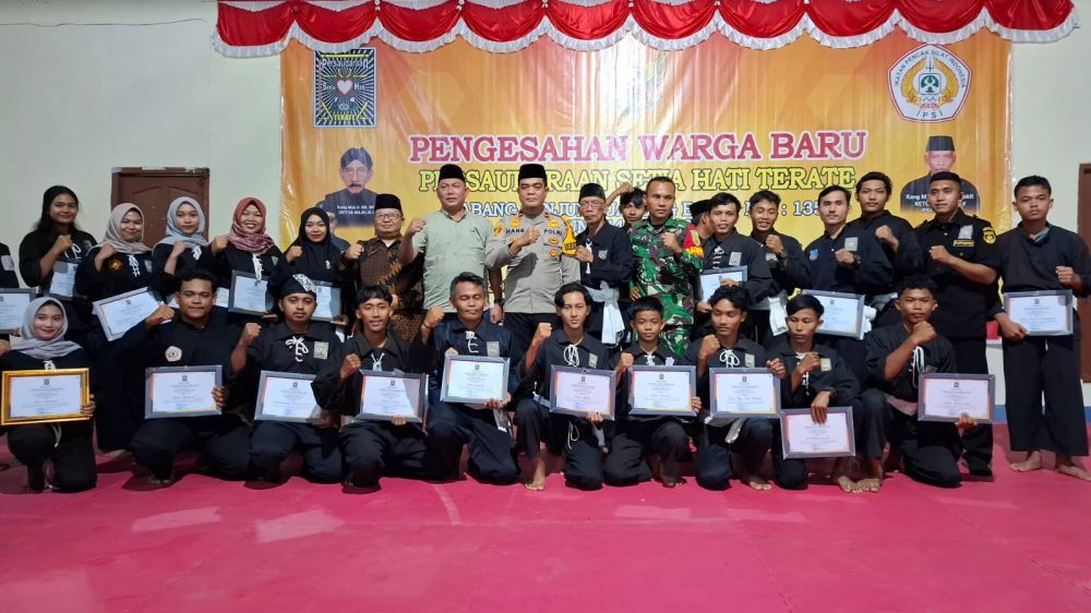 Hadiri Wisuda Tingkat 1 warga PSHT, H. Hairan Disambut Ratusan pendekar Silat