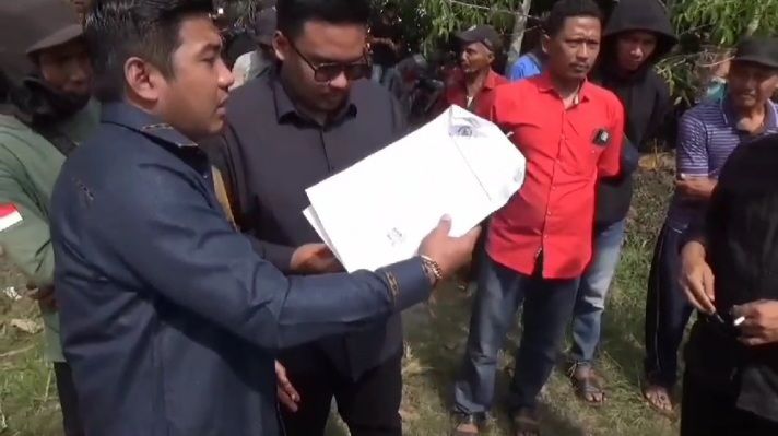 Ratusan Masyarakat Kota Kandis Dendang Demo PT ATGA Kecamatan Dendang 