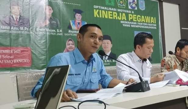 Ketua PW IWO Provinsi Jambi Erwin Majam 