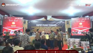 KPU Tanjabtim Gelar Pleno Rekapitulasi Penghitungan Perolehan Suara Pilkada Serentak 2024