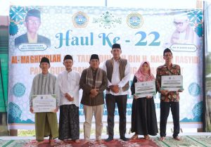 Bupati Tanjab Barat Hadiri Haul Pendiri Madrasah Assalafiyyah dan Harlah ke-62