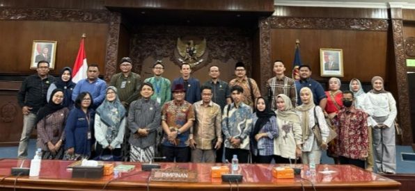 DPRD Muaro Jambi Studi Ke Jogjakarta