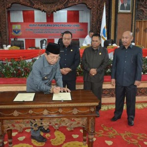 Gubernur Fachrori : Rekomendasi Dewan Tingkatkan Kualitas Pelaksanaan Anggaran