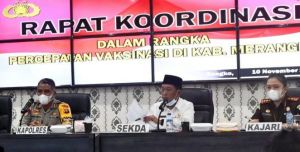 Kades Diwarning Capai Vaksinasi 70 Persen