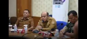 Wabup Robby Pimpin Rapat Penetapan Status Darurat Karhutla