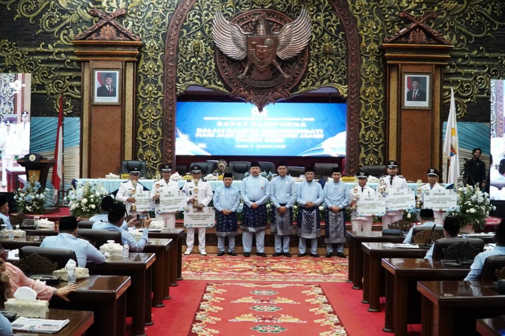 Gubernur Jambi Al Haris fose bersama 