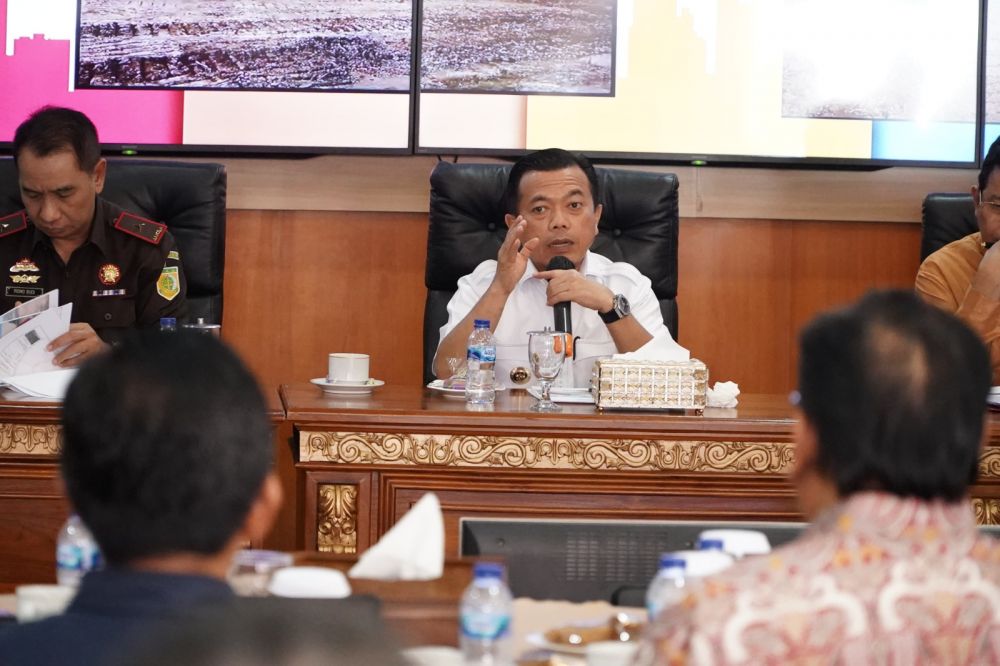 Gubernur Jambi Al Haris 