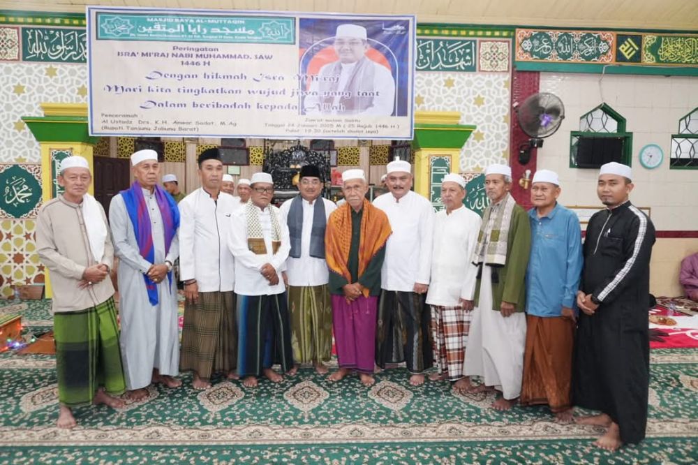 Peringatan Isra Mi'raj Nabi Muhammad SAW, Bupati Anwar Sadat Berikan Ceramah di Masjid Raya Al-Muttaqin