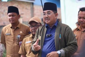 Respons Cepat! Bupati Anwar Sadat Bedah Rumah Warga yang Viral di Medsos