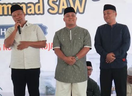Bupati Romi Saat Memyampaikan Sambutan 