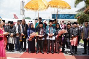 LAM Gelar Seloko Adat Sambut Gubernur dan Wakil Gubernur Jambi