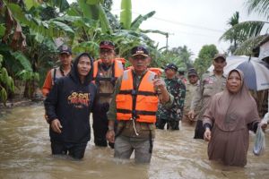 Wabup Junaidi Kembali Tinjau Warga Terdampak Banjir