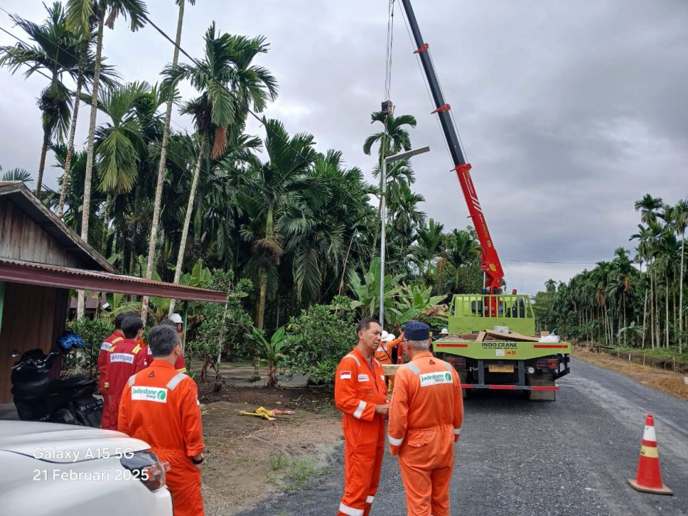 Parit Lapis terang benderang