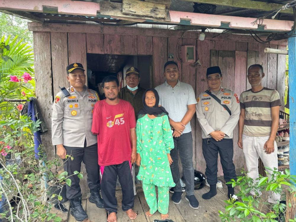Kapolres Tanjab Barat Sambangi Nelayan Disabilitas yang Viral, Beri Bantuan dan Dukungan