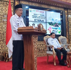 Wagub Sani Minta Kepala OPD Berkomitmen dan Bertanggung Jawab Meningkatkan Kualitas SAKIP