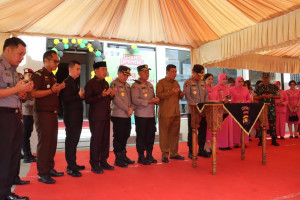 Kapolda Jambi Kunjungi Polres Tanjab Barat, Resmikan Klinik dan Asrama Hingga Sampaikan Arahan Penting