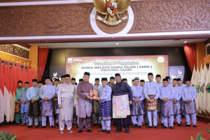 Wakil Bupati Tanjab Barat Dilantik Sebagai Wakil Ketua DMDI Provinsi Jambi, Hadiri Pelantikan Pengurus Masa Bakti 2025–2028