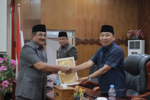 Bupati Anwar Sadat Sampaikan Nota Pengantar Ranperda Pertanggungjawaban APBD 2024 di Paripurna DPRD