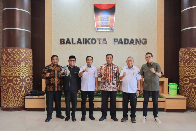 Wujudkan Youth Center Tanjab Barat, Wabup Katamso Tinjau Kesuksesan Pemkot Padang Bangun Pusat Kepemudaan