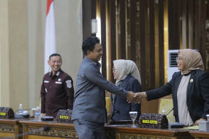DPRD Tanjabtim Resmi Gelar Paripurna Pandangan Umum Fraksi Terhadap KUA-PPAS Perubahan 2025