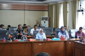 DPRD Tanjabtim Fasilitasi Audiensi Masyarakat Nipah Panjang terkait Sengketa Lahan Pulau Tengah