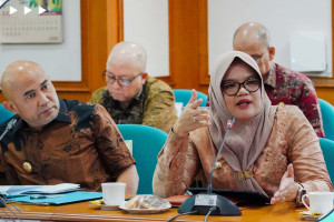 Bupati Tanjab Timur Hadiri Audiensi dengan Menteri Kehutanan