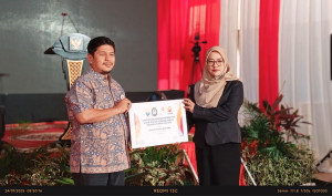 PetroChina Serahkan Bantuan Pendidikan untuk SLB Tanjabtim, Dihadiri Mendikdasmen RI