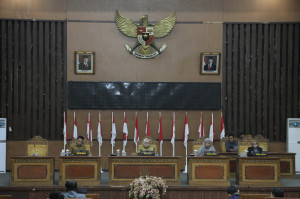 DPRD Tanjabtim Gelar Paripurna, Eksekutif Jawab Pandangan Fraksi Terkait RAPBD-P 2025