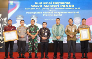 Pemprov Jambi Perkuat Reformasi Birokrasi, Wamen PAN-RB: Birokrasi Harus Adaptif dan Responsif   