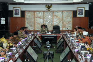 Temui Menkeu Purbaya, Gubernur Al Haris Sampaikan Keluhan Daerah Terkait Penurunan TKD