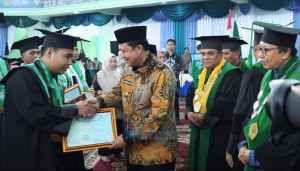 Bupati Muaro Jambi Hadiri Wisuda UIN STS Jambi