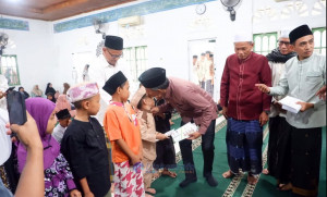 Santunan 100 Anak Yatim, Wabup Muaro Jambi: Mereka Titipan Tuhan dan Masa Depan Bangsa