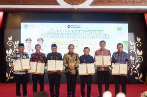 Bupati Anwar Sadat Hadiri Penandatanganan PSEL, Dorong Sampah Jadi Energi Listrik di Jambi Raya