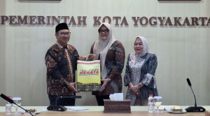 Bupati Dillah dan Ketua DPRD Tanjab Timur Berguru ke Yogyakarta